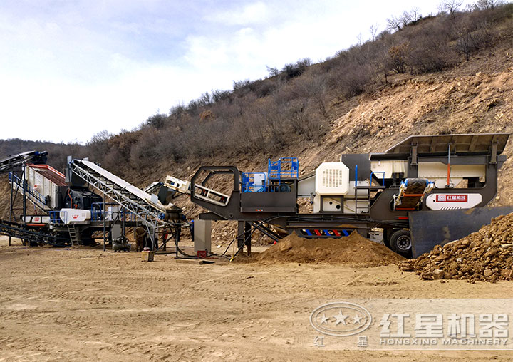 輪胎式車載流動(dòng)石子、粉碎機(jī)